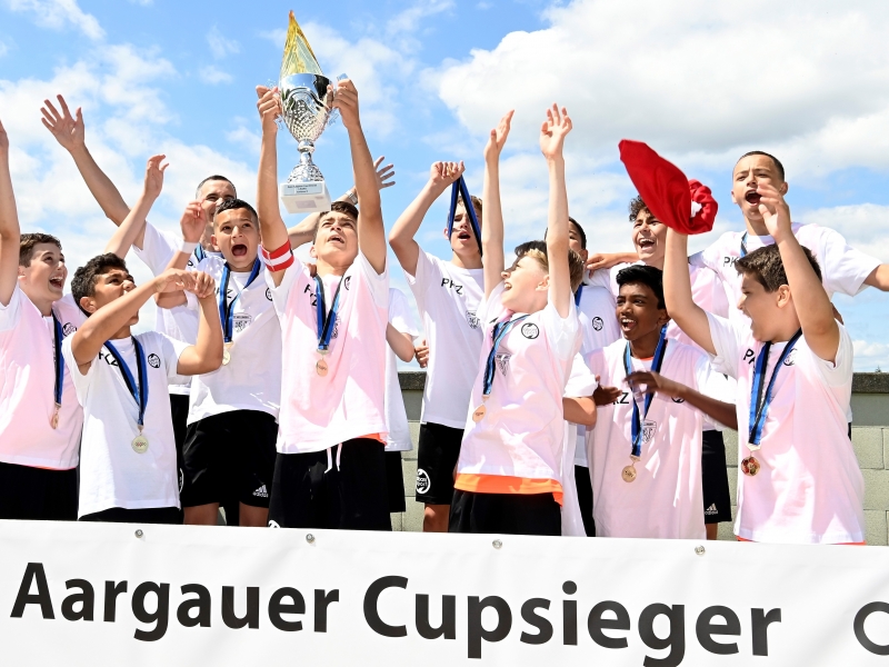 Junioren Da: Da Junioren holen den Cup nach Hause